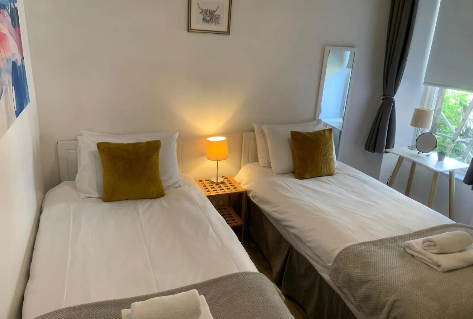 Stockbridge Two Bedroom Apartment Edinburgh