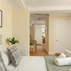 Cosy Dean Village Appartement